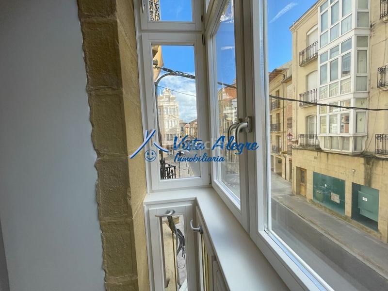 Foto ade5b701-204e-4a8b-9873-8b30bb9b8128. Apartament a calle lucrecia arana 8 a Haro