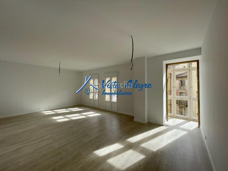 Foto ab2fdbde-b099-41d1-a937-9c9bfcd3cbf4. Appartement dans calle lucrecia arana 8 dans Haro