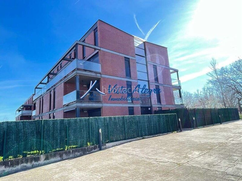 Foto 25a89b80-bb13-4320-84e5-e4429ce1a908. Dúplex amb calefacció aparcament piscina a Cirueña