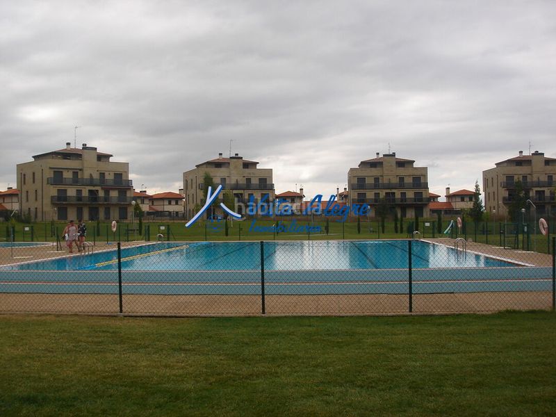 Foto 6c46ea79-3ed4-4041-9612-222be85590db. Dúplex amb calefacció aparcament piscina a Cirueña