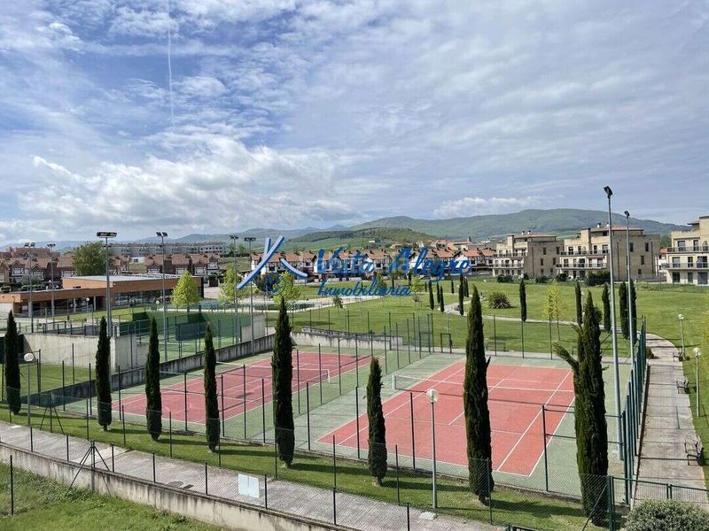 Foto aea3f8ab-0361-4ba7-806a-cb3e6d5e4aca. Dúplex amb calefacció aparcament piscina a Cirueña