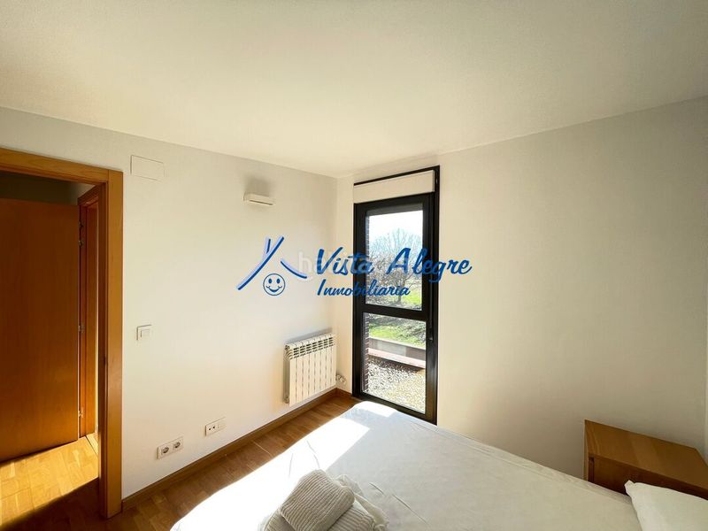 Foto c7600dd9-7e6a-46aa-a335-0607d2366975. Dúplex amb calefacció aparcament piscina a Cirueña