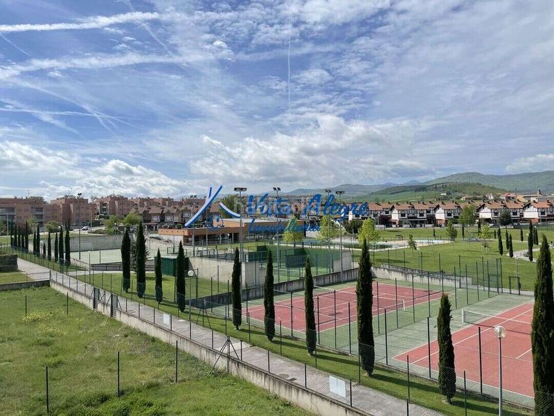 Foto f485d2f9-3a74-42f9-b3ad-c83e826ee14f. Dúplex amb calefacció aparcament piscina a Cirueña