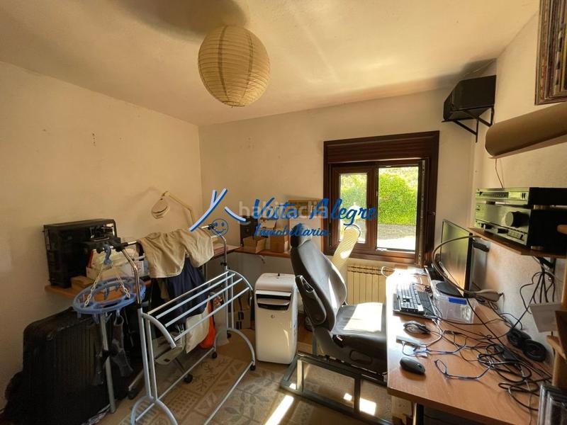 Foto 4832c598-38d9-400a-8043-4fd915d81ab7. Xalet amb calefacció aparcament a Labastida