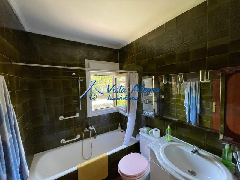 Foto ae02f7c6-30f6-44ae-8958-60cd392122a0. Xalet amb calefacció aparcament a Labastida