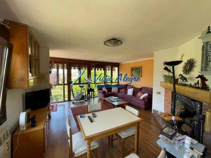 Foto af3afc5b-30a6-4119-a119-88bc1278570e. Xalet amb calefacció aparcament a Labastida