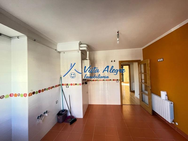 Foto 75af4a80-43b8-4647-947c-1b59edf01e09. Appartamento con riscaldamento parcheggio in Labastida