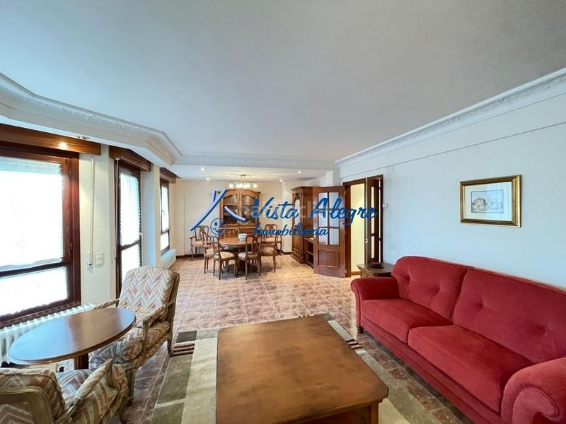 Foto 01c71b5c-e7a1-474c-8159-71d3472fa9b1. Maison avec chauffage parking piscine dans Haro