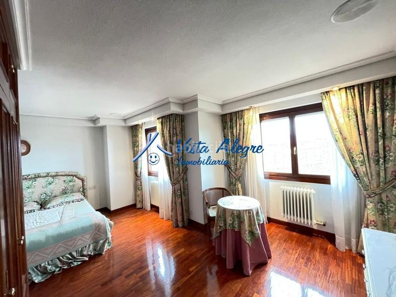 Foto 1030ae82-13b3-443b-942c-cca8fdf85140. Maison avec chauffage parking piscine dans Haro