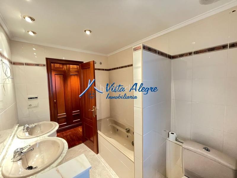 Foto 4913cf8e-c8d1-4791-ac69-8d1136d205bb. Maison avec chauffage parking piscine dans Haro