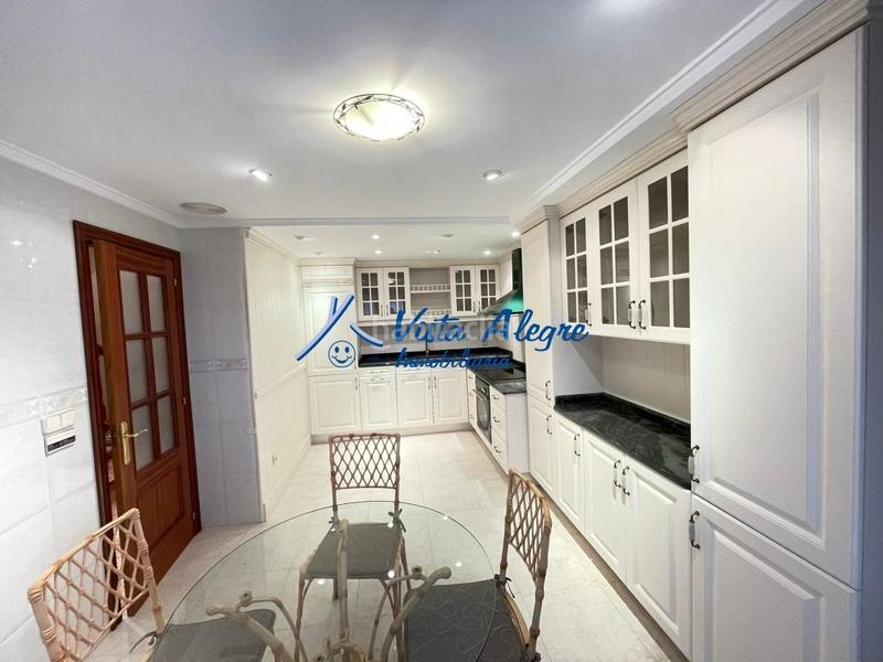 Foto a4261ae5-4163-45d8-9372-31ce33060a1a. Maison avec chauffage parking piscine dans Haro