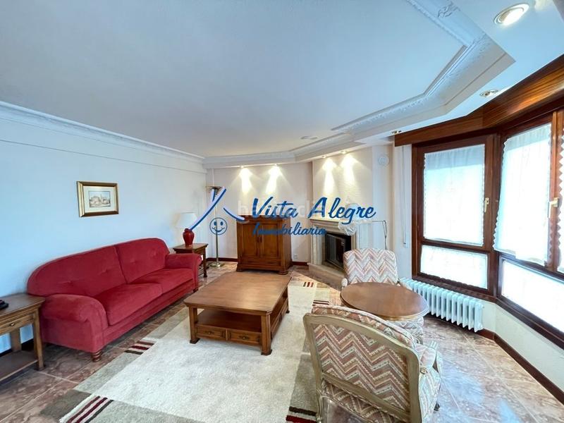 Foto f951d142-a3ab-48a3-8b67-80d7cd2f7569. Maison avec chauffage parking piscine dans Haro