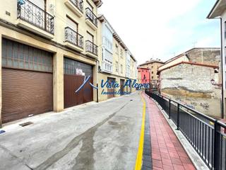Local commercial  Calle san felices. Ficha 3024  6018  local  almacén con puerta garaje