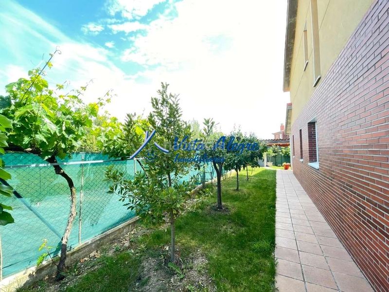 Foto 55114488-d1de-4650-8ec8-833f172a10b0. Semi detached house with heating parking pool in Anguciana