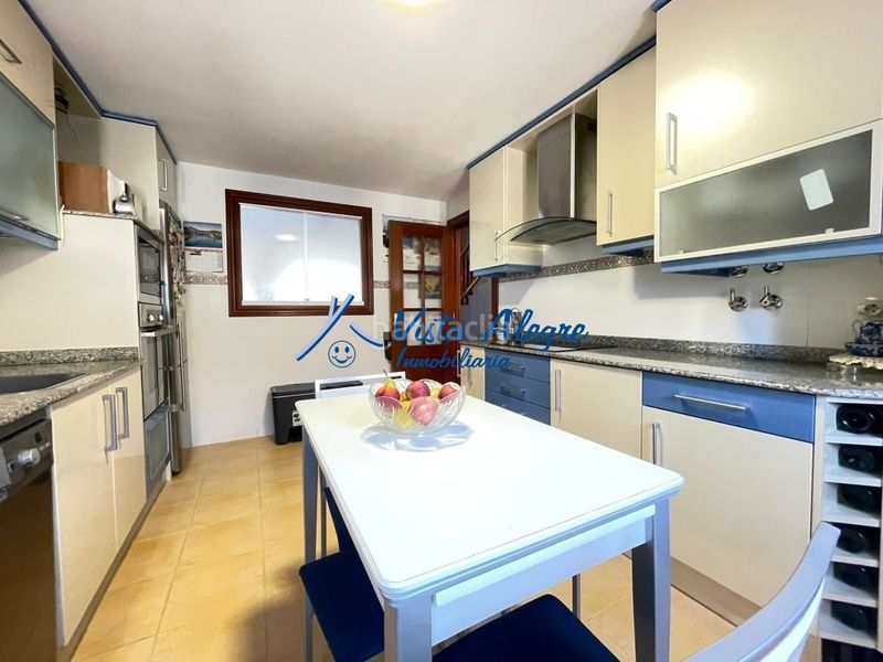 Foto 958b36b8-5cbe-4598-90a6-265721d58f51. Semi detached house with heating parking pool in Anguciana