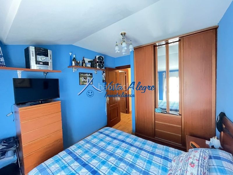 Foto f3575f48-0d9c-4d83-97e1-94d2491d4e56. Semi detached house with heating parking pool in Anguciana