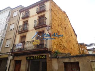 Edifici  Calle conde de haro. Ficha  5393  casa enharo para reformar.  centro ciudad