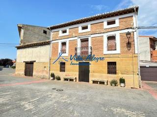 Maison  Calle las eras. Ficha 3110  6099 casa de pueblo con jardín, merendero, y garaje