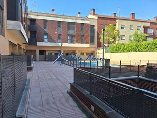 Geschäftsraum in Haro. 3111 merendero con acceso a piscina comunitaria