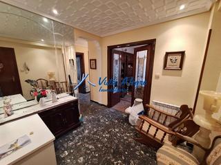 Appartement à Haro. 3125 piso de 3 habitaciones con terraza y ascensor en el casco h