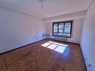 Pis a Haro. 3141 piso de 4 habitaciones con ascensor en el centro del  munic