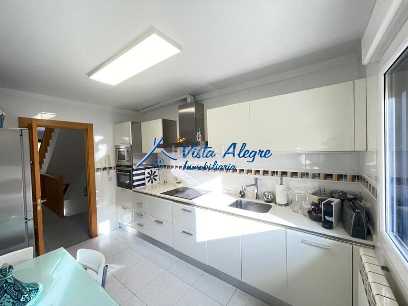 Foto 1efa18d5-c4f7-4216-b429-fd4292c4d1de. Maison jumelée avec chauffage parking dans Haro