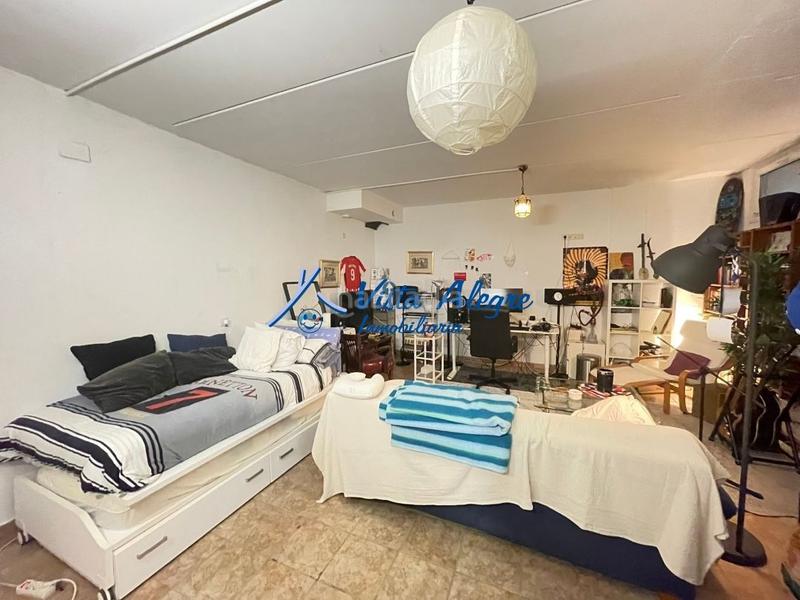 Foto 4497a03e-992f-48e6-91d1-e8ec3070f09a. Maison jumelée avec chauffage parking dans Haro