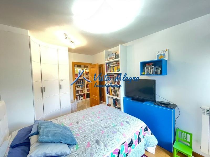 Foto 76411345-f56e-4a1e-bc73-cbf1bb35a20f. Maison jumelée avec chauffage parking dans Haro