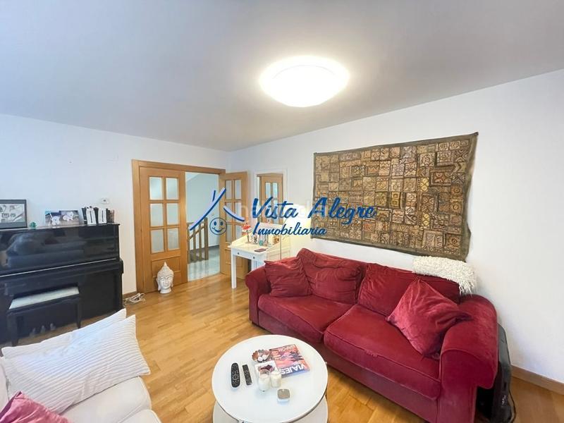 Foto c581b938-9cac-4817-8eb4-c56e1007e4c7. Maison jumelée avec chauffage parking dans Haro