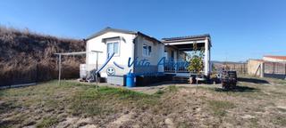 Maison à Treviana. 3154 finca urbana con casa prefabrica para entrar a vivir