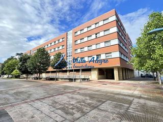 Appartement  Avenida de burgos. Ficha 3221  6195 vivienda 2 dormitorios con 2 garajes y 2 traste