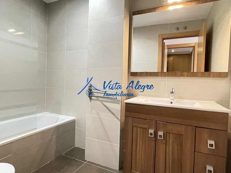 Foto 246e4e93-baa0-4e4b-a36b-dfdd87e34c4c. Apartament amb calefacció aparcament piscina a El Arco Logroño
