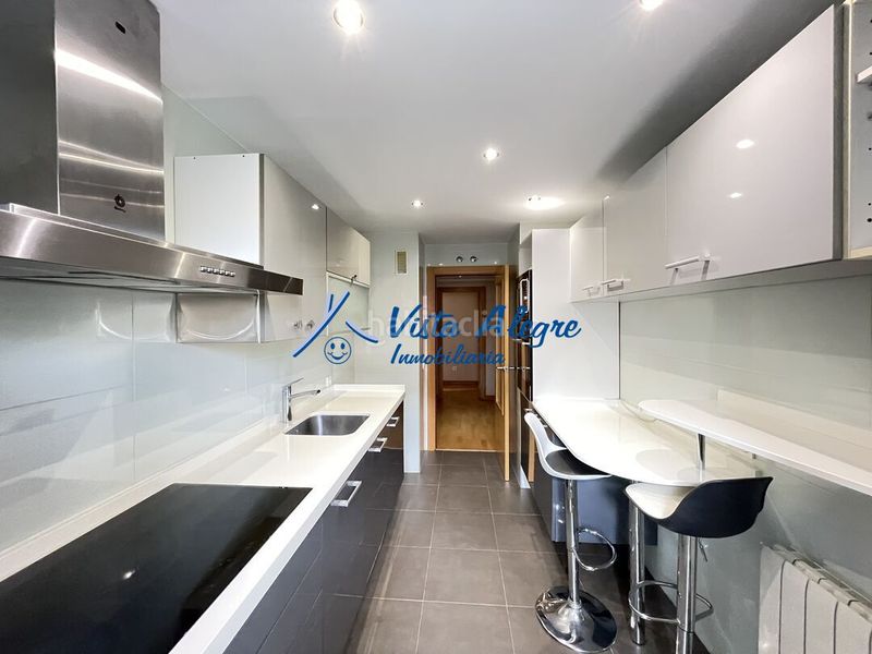 Foto 3a0c126e-d1f8-4a1c-8336-8838d352a8bf. Apartament amb calefacció aparcament piscina a El Arco Logroño