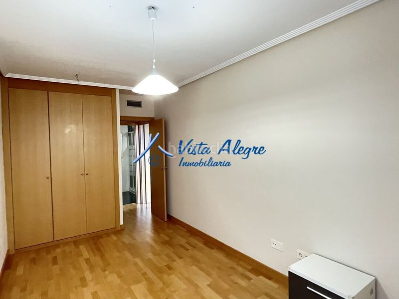 Foto 710d81fb-bb05-4901-921a-19402f8030a8. Apartament amb calefacció aparcament piscina a El Arco Logroño