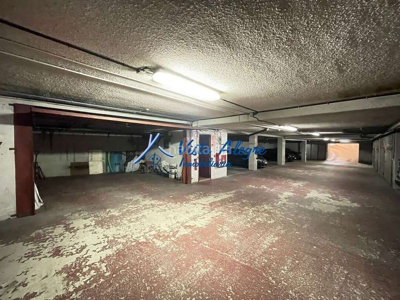 Foto d45d500e-d0c5-4c0b-93dd-669fb5ef3e43. Aparcament cotxe a Haro