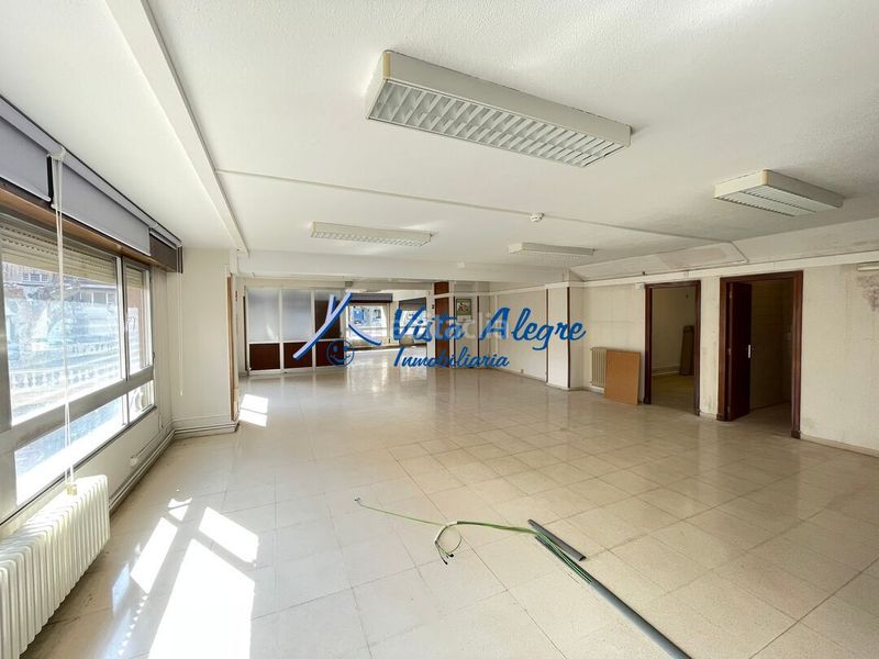 Foto f5725a94-0a92-46c7-8866-6302134c9655. Local comercial a Haro