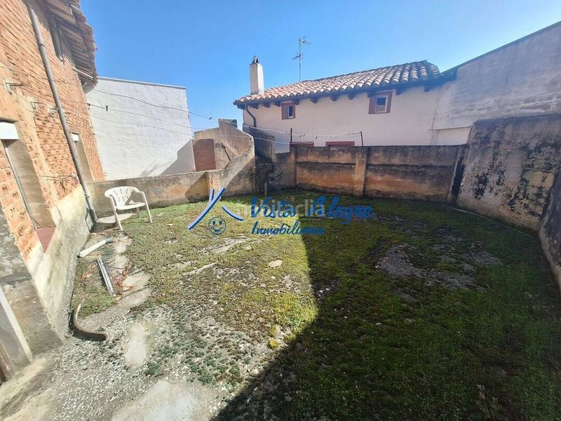 Foto 50be47fb-8263-4d50-8700-317c341901da. Casa amb aparcament a Zarratón