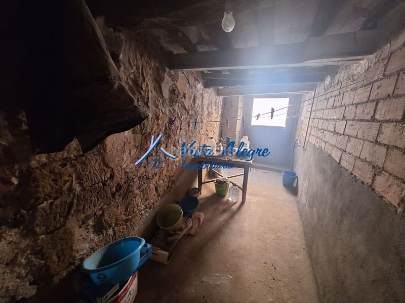 Foto b60fe897-bf93-4822-a08e-ef5bab0cbae6. Casa amb aparcament a Zarratón