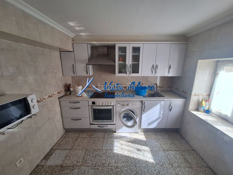 Foto ba6929fe-bcb2-43af-b454-5e1888280fa6. Casa amb aparcament a Zarratón