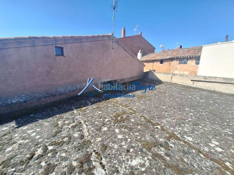 Foto ca2e7de2-4f71-4e8a-a2c4-059c8b0ed64f. Casa amb aparcament a Zarratón