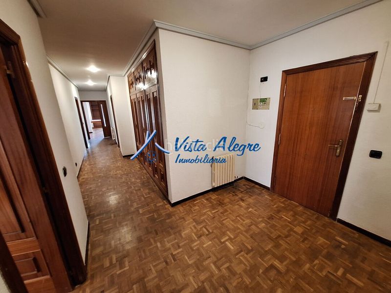 Foto eeca1682-bc80-4e64-a7fe-eb9fbb36b02f. Pis amb calefacció aparcament a Haro