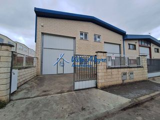 Industrial building  Calle pinos. 32666239 pabellón en el polígono industrial de fuenteciega