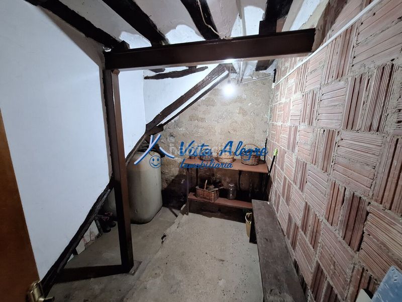 Foto 2550346f-e6b3-47b3-b370-a416dcce2b78. Casa amb calefacció a Ollauri