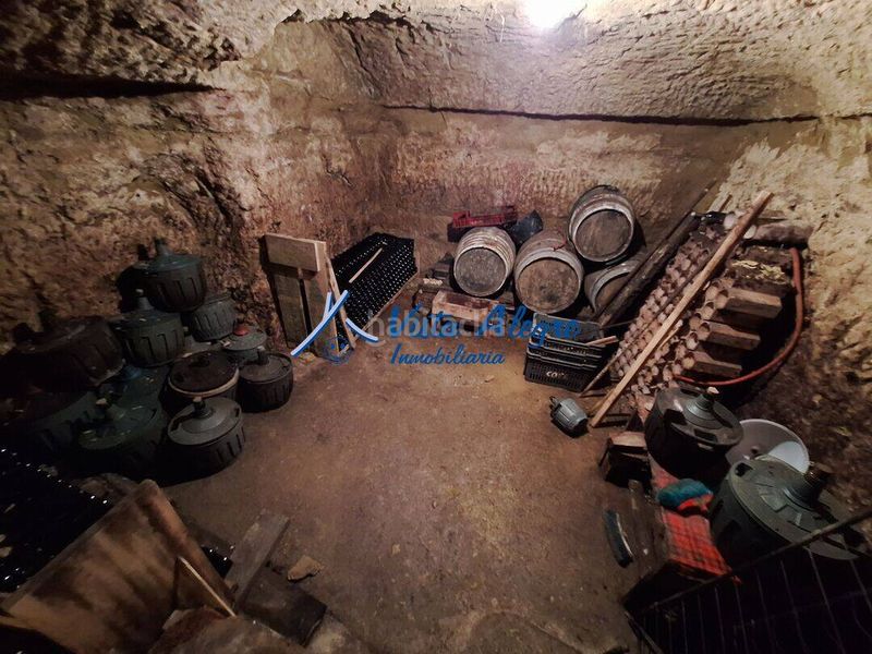 Foto 7e667a34-38ab-4ba7-a57e-c586d938a248. Casa amb calefacció a Ollauri