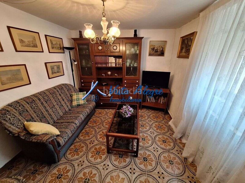 Foto e5b4073f-f89b-475c-a3fd-eb910a60623f. Casa amb calefacció a Ollauri