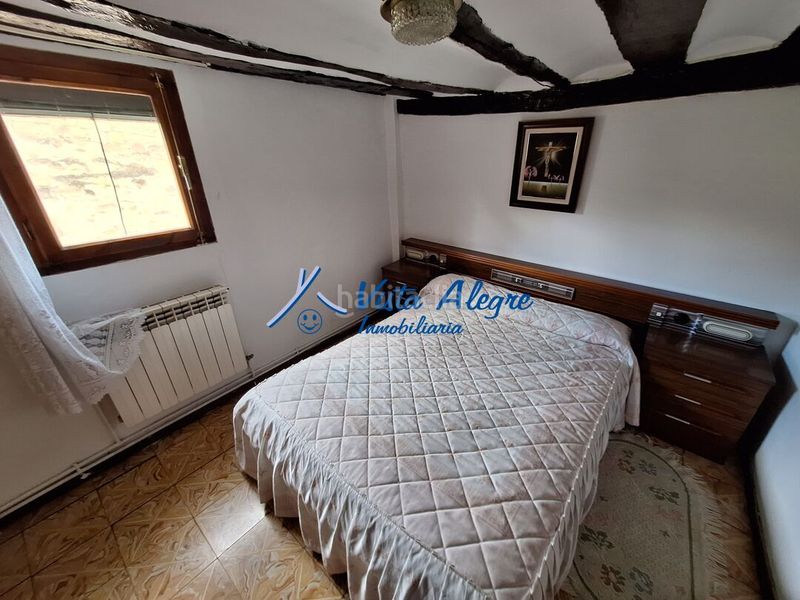 Foto fdbb324d-fcae-46c7-b4dc-1ae051843d54. Casa amb calefacció a Ollauri