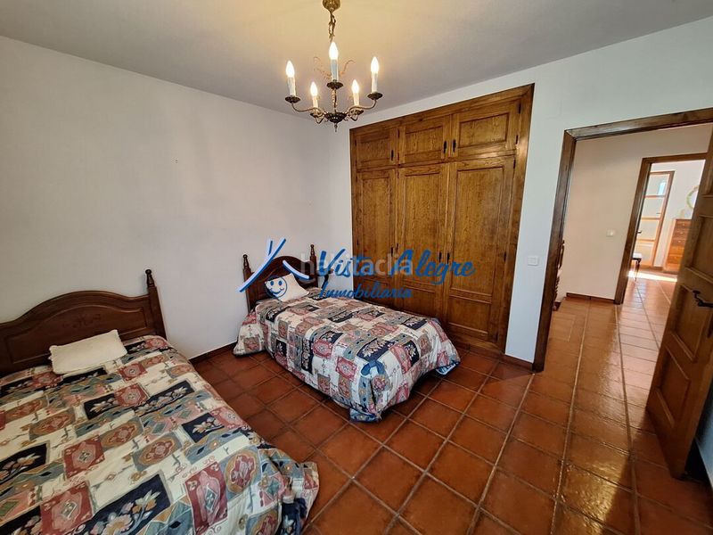 Foto 5f338c2e-b8cc-48ec-abbe-e1597105fdc4. Casa amb calefacció aparcament a Labastida