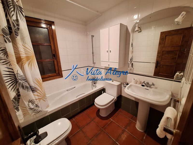 Foto cc047d3e-79b8-44ef-9637-0995e855eb70. Casa amb calefacció aparcament a Labastida