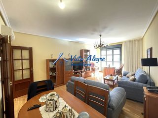 Pis  Calle santa lucía. Ficha 3280  6251  piso 3 dormitorios con piscina comunitaria