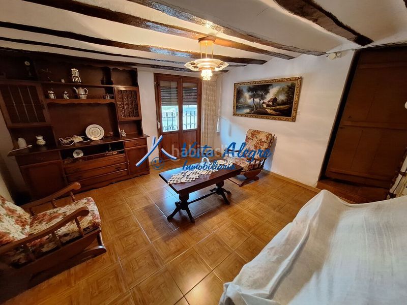 Foto 345e3953-c84a-411a-b361-7d6a30772ee1. Casa amb calefacció aparcament a Gimileo